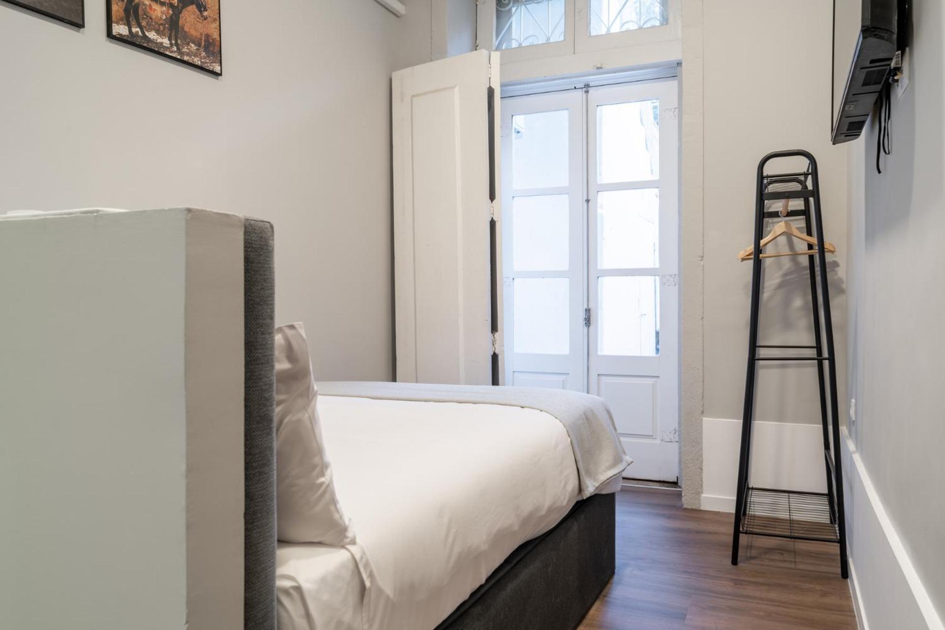 Limehome Porto Rua De Dom Manuel II Room photo