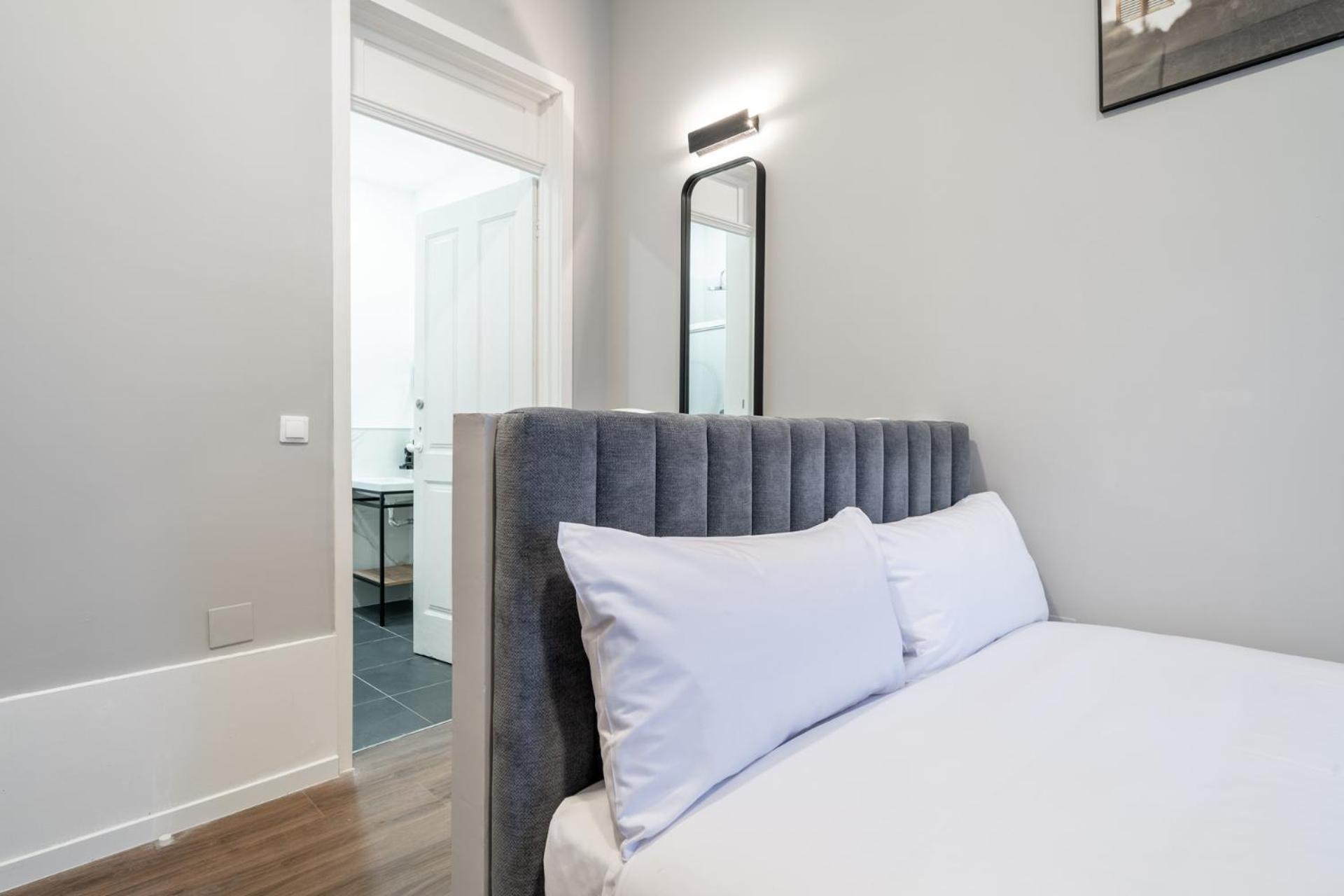 Limehome Porto Rua De Dom Manuel II Room photo